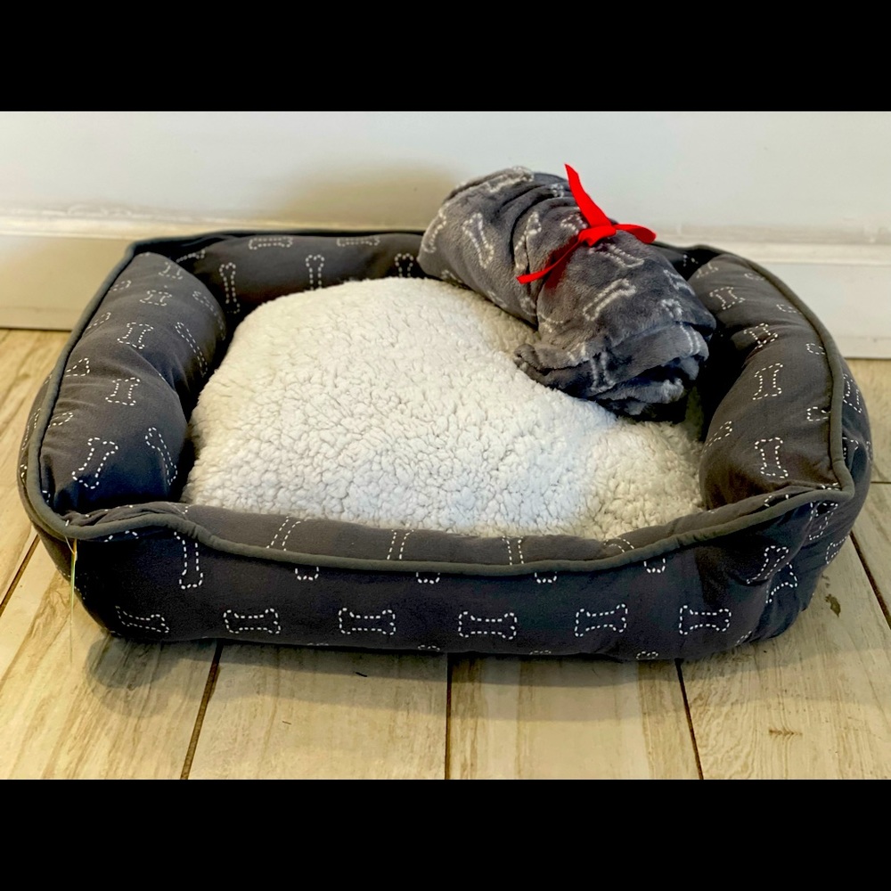 Only 1 left- Dog Bed and Blanket Set